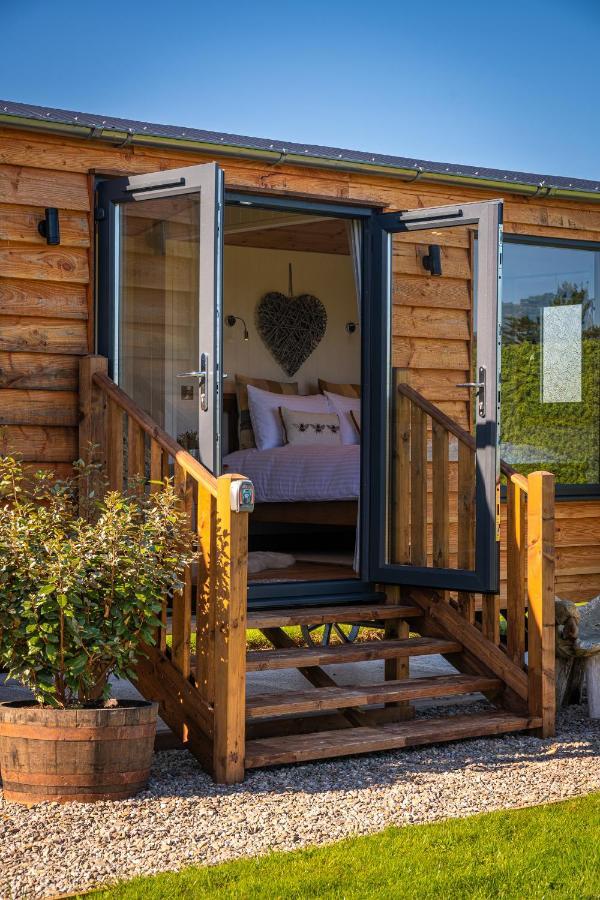 فندق Abberley Shepherds Hut - Ockeridge Rural Retreats Wichenford المظهر الخارجي الصورة