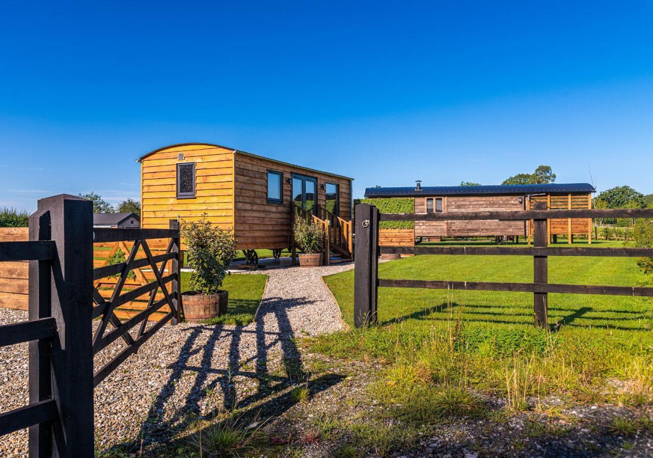 فندق Abberley Shepherds Hut - Ockeridge Rural Retreats Wichenford المظهر الخارجي الصورة