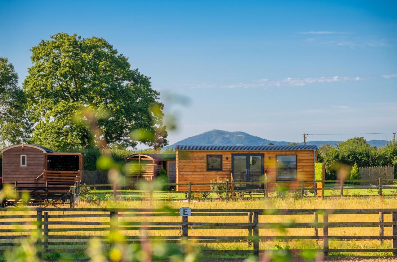 فندق Abberley Shepherds Hut - Ockeridge Rural Retreats Wichenford المظهر الخارجي الصورة