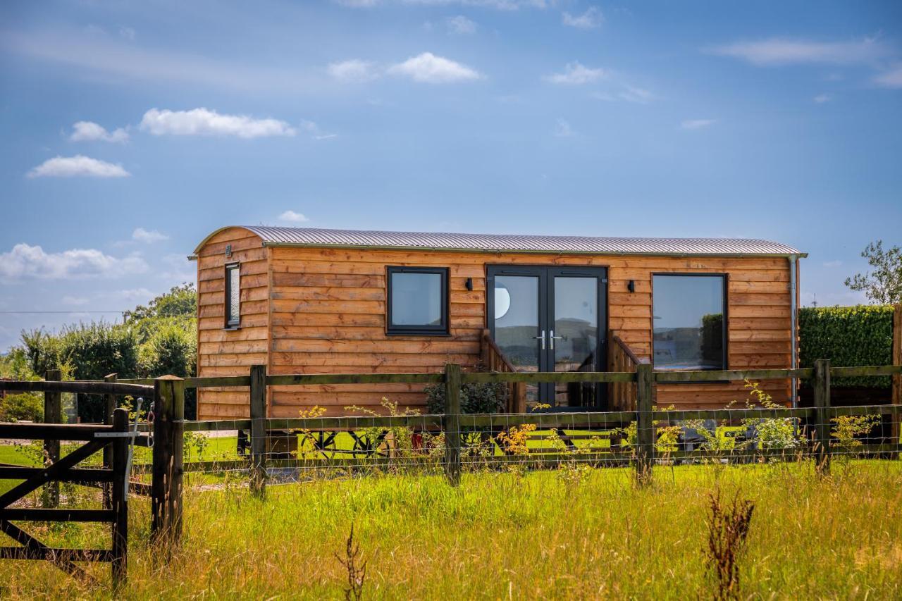 فندق Abberley Shepherds Hut - Ockeridge Rural Retreats Wichenford المظهر الخارجي الصورة