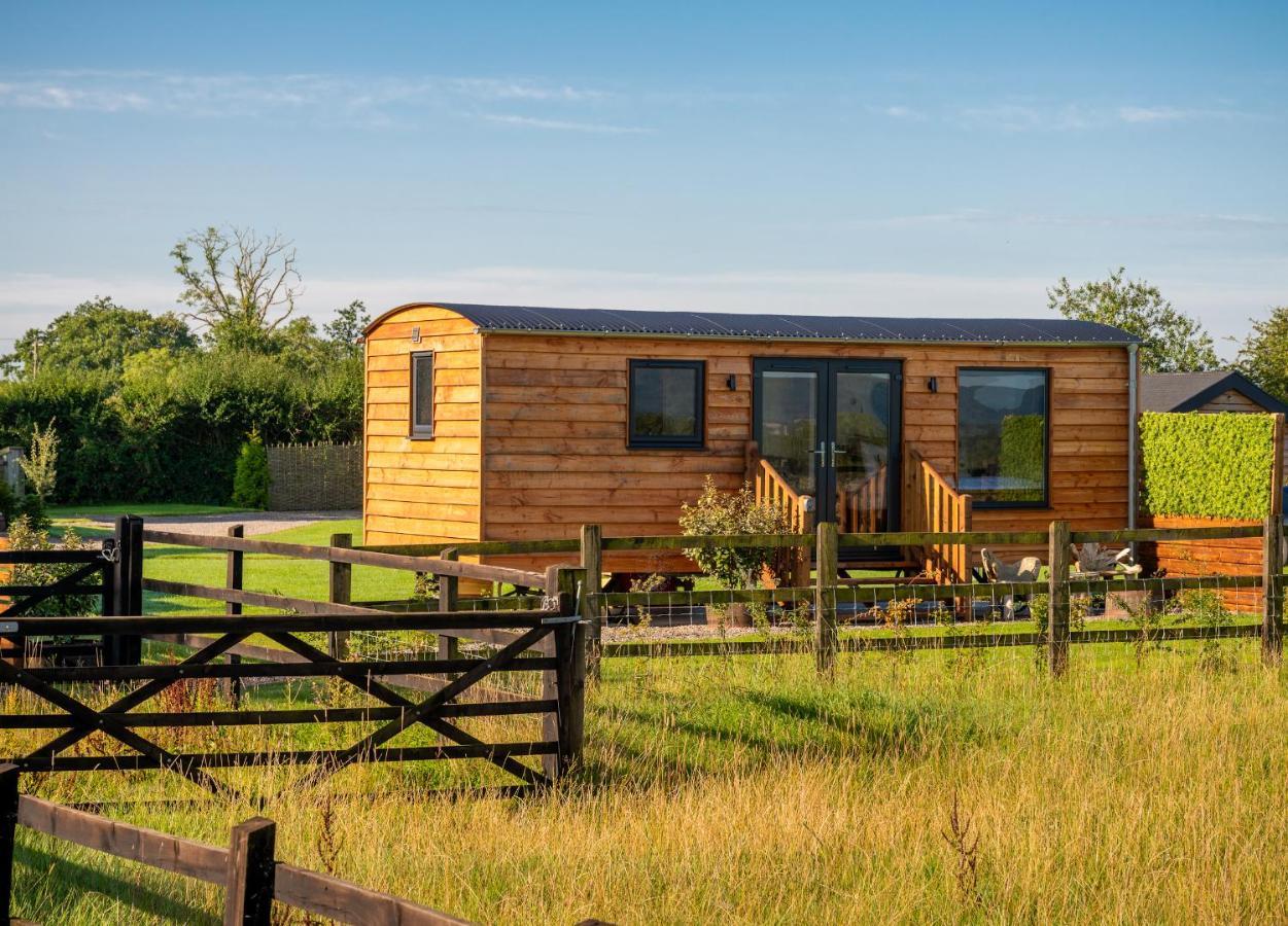 فندق Abberley Shepherds Hut - Ockeridge Rural Retreats Wichenford المظهر الخارجي الصورة