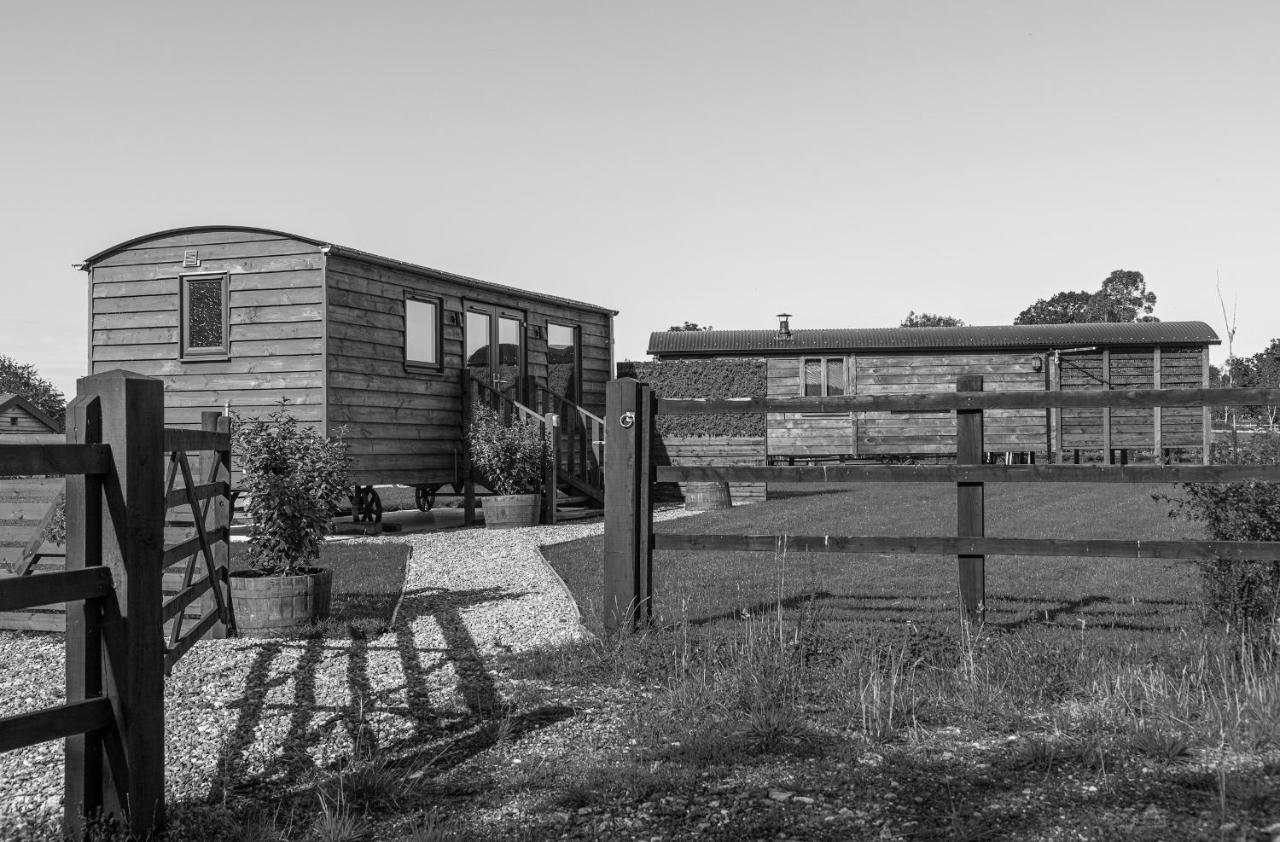 فندق Abberley Shepherds Hut - Ockeridge Rural Retreats Wichenford المظهر الخارجي الصورة