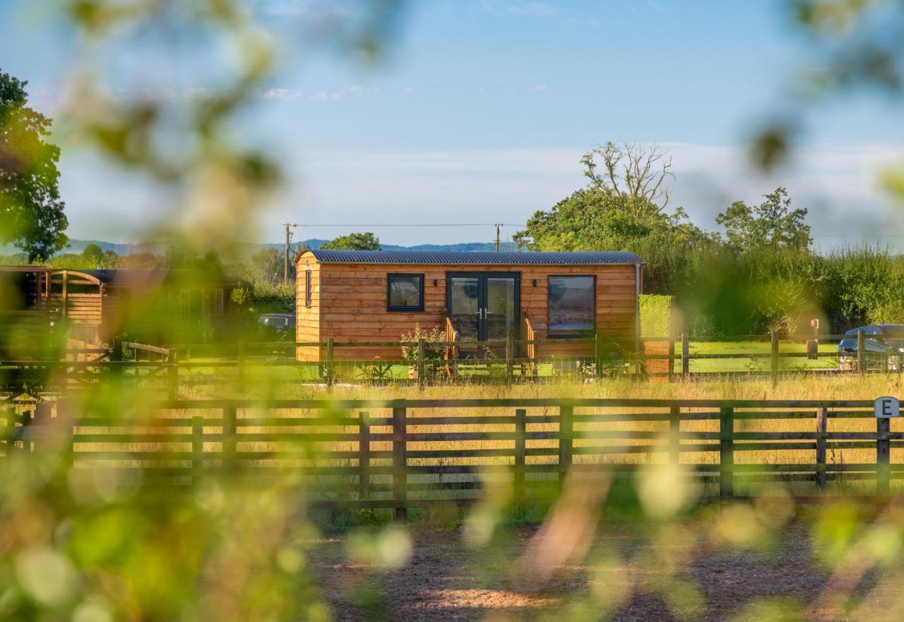 فندق Abberley Shepherds Hut - Ockeridge Rural Retreats Wichenford المظهر الخارجي الصورة