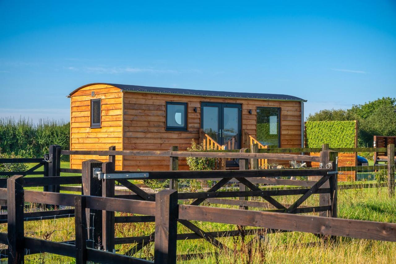 فندق Abberley Shepherds Hut - Ockeridge Rural Retreats Wichenford المظهر الخارجي الصورة