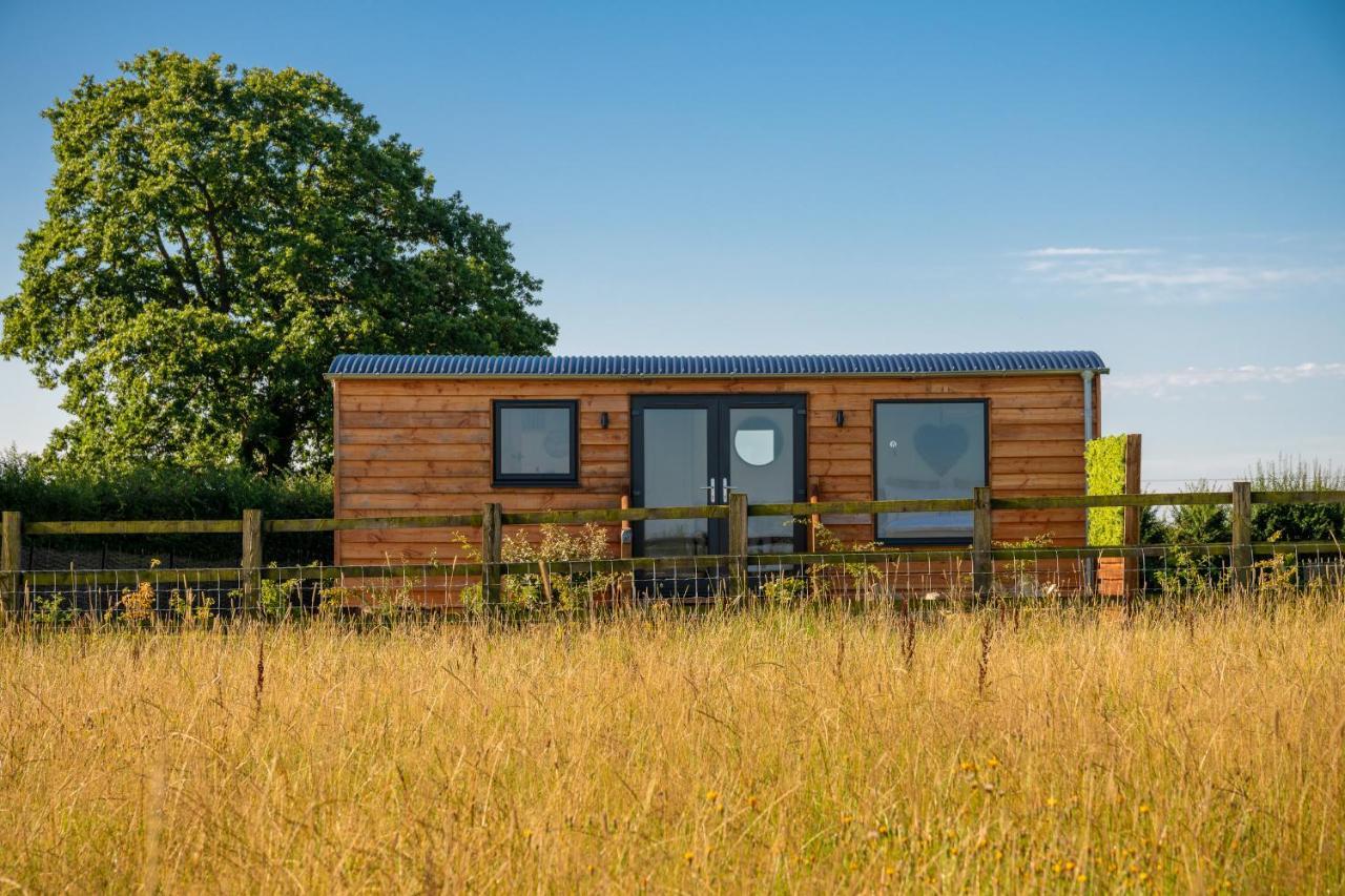 فندق Abberley Shepherds Hut - Ockeridge Rural Retreats Wichenford المظهر الخارجي الصورة