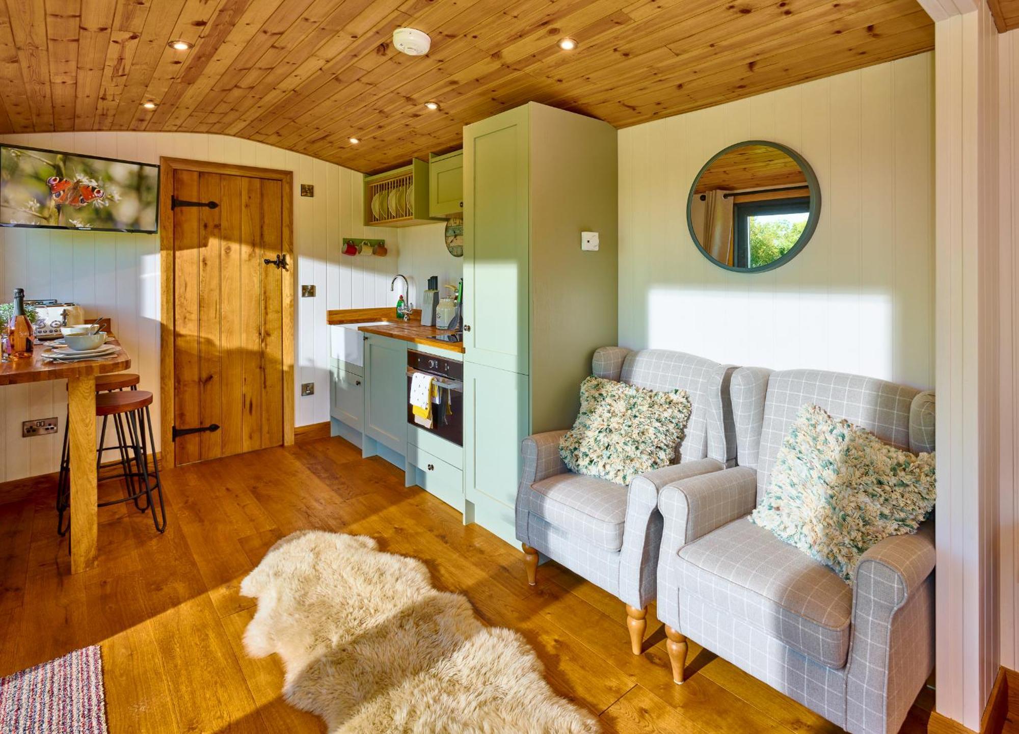 فندق Abberley Shepherds Hut - Ockeridge Rural Retreats Wichenford المظهر الخارجي الصورة